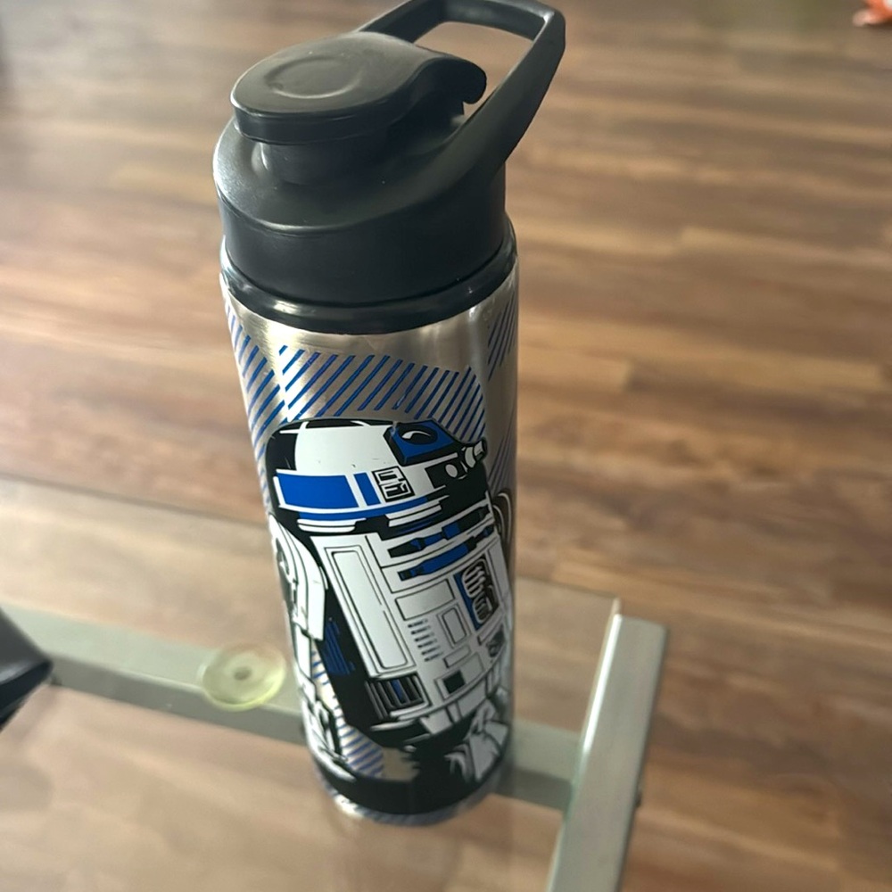 Star Wars Limited Edition 20 oz R2-D2 Metal Water Bottle with Pop-Top Lid